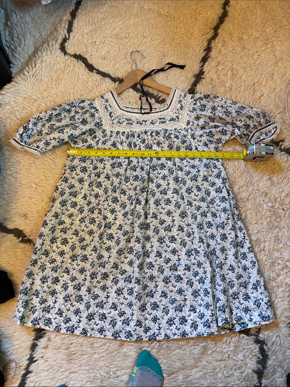 Doen Cadeau White Floral Cotton Dress with Blue Print - Picture 5 of 17